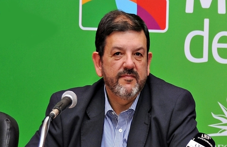 Presidente-de-la-Junta-Nacional-de-Salud,-Arturo-Echevarría
